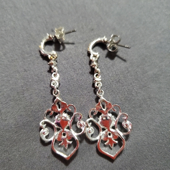 Estate, Silver Tone, Dangle Vintage Design Earrings - Picture 2 of 2